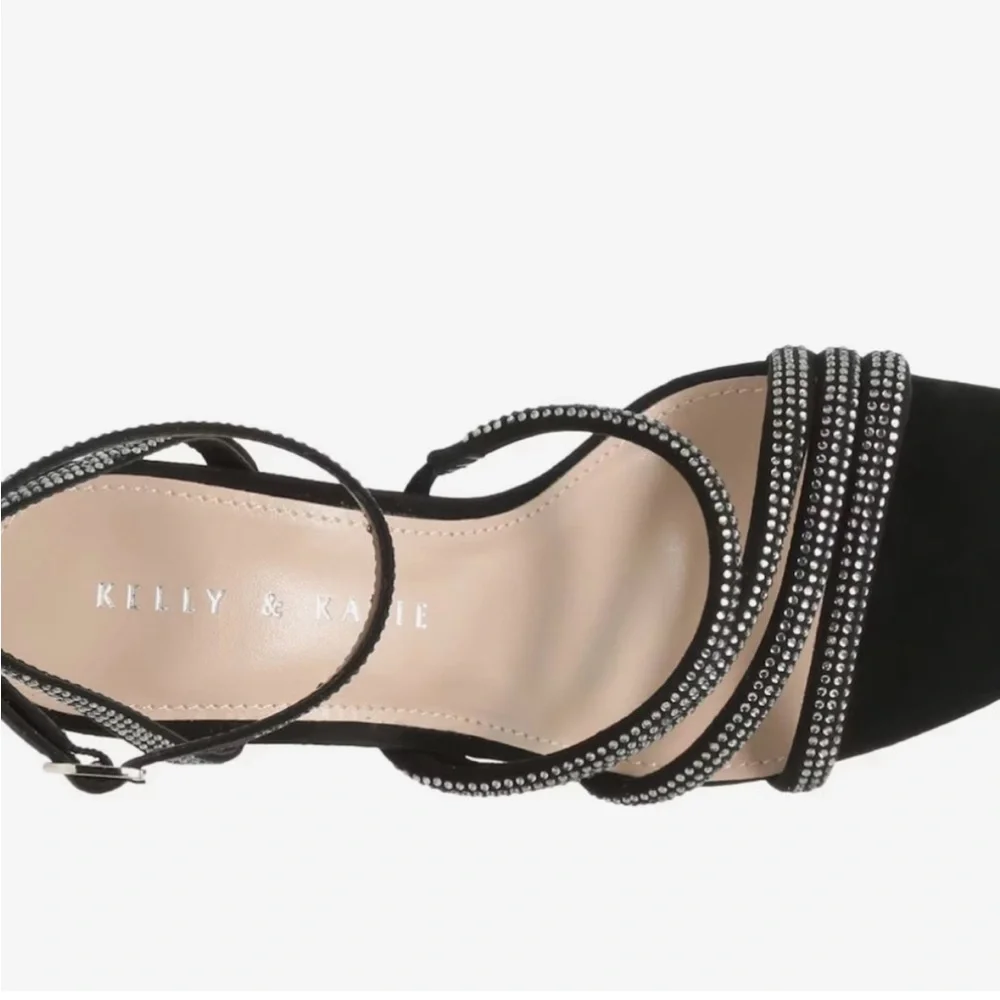 NWT Kelly & Katie Cadeen high heels.